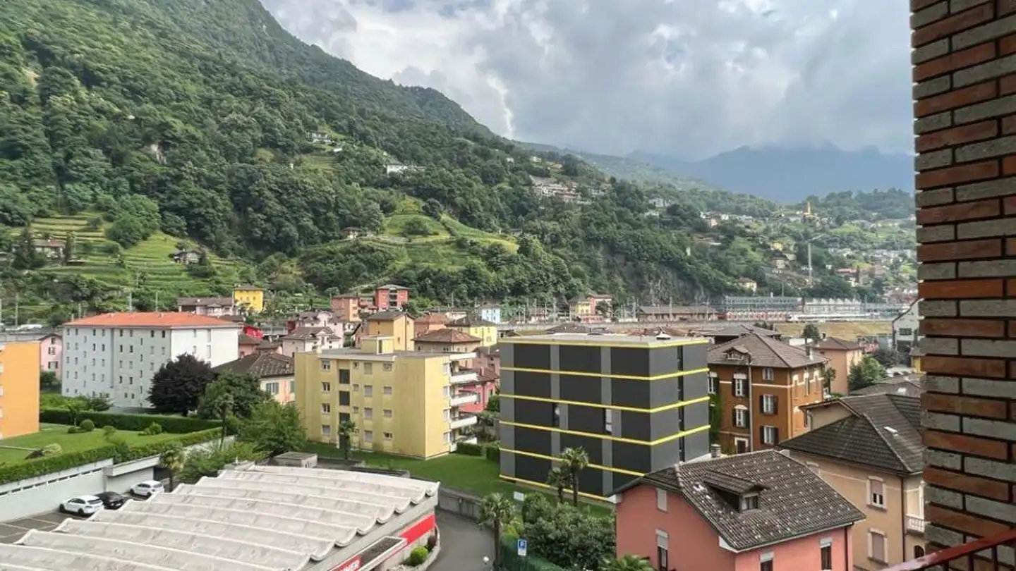 Apartment for rent - Via San Gottardo 41, 6500 Bellinzona - Photo 2