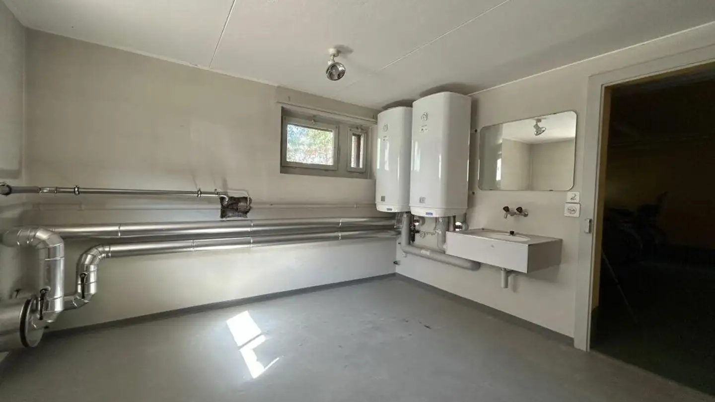 Storage space for rent - 5034 Suhr - Photo 3