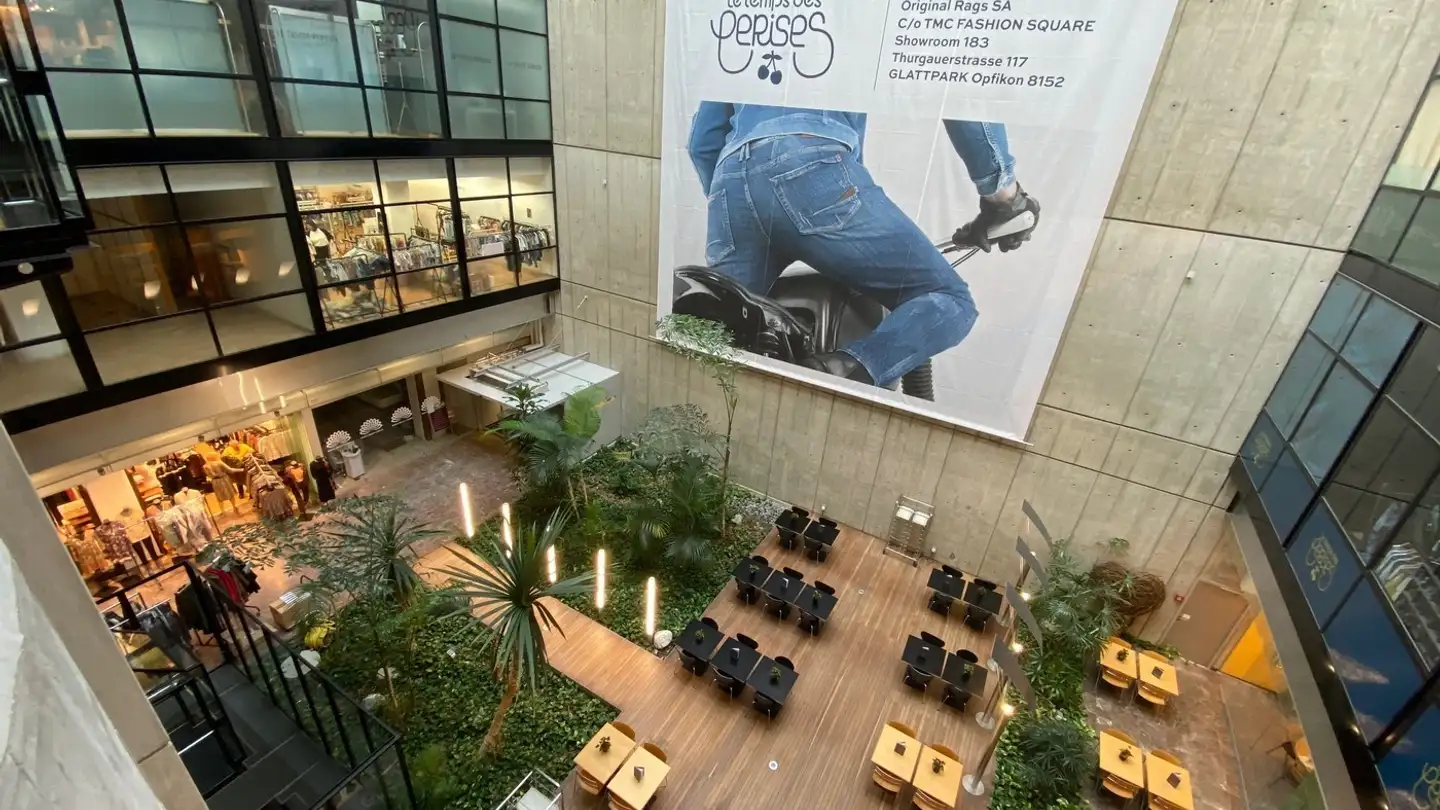 Commercial à louer - Thurgauerstrasse 117, 8152 Glattpark (Opfikon)