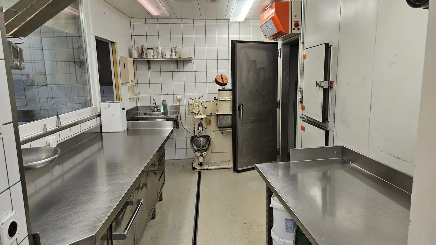 Commercial for rent - 6004 Luzern - Photo 4