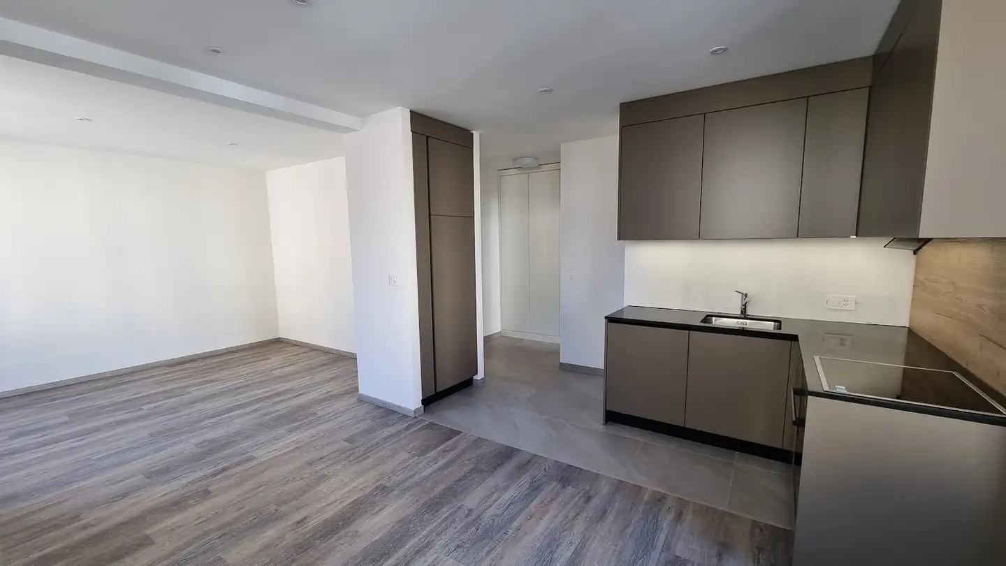 Appartement à louer - Avenue De La Gare 6, 2114 Fleurier - Photo 2