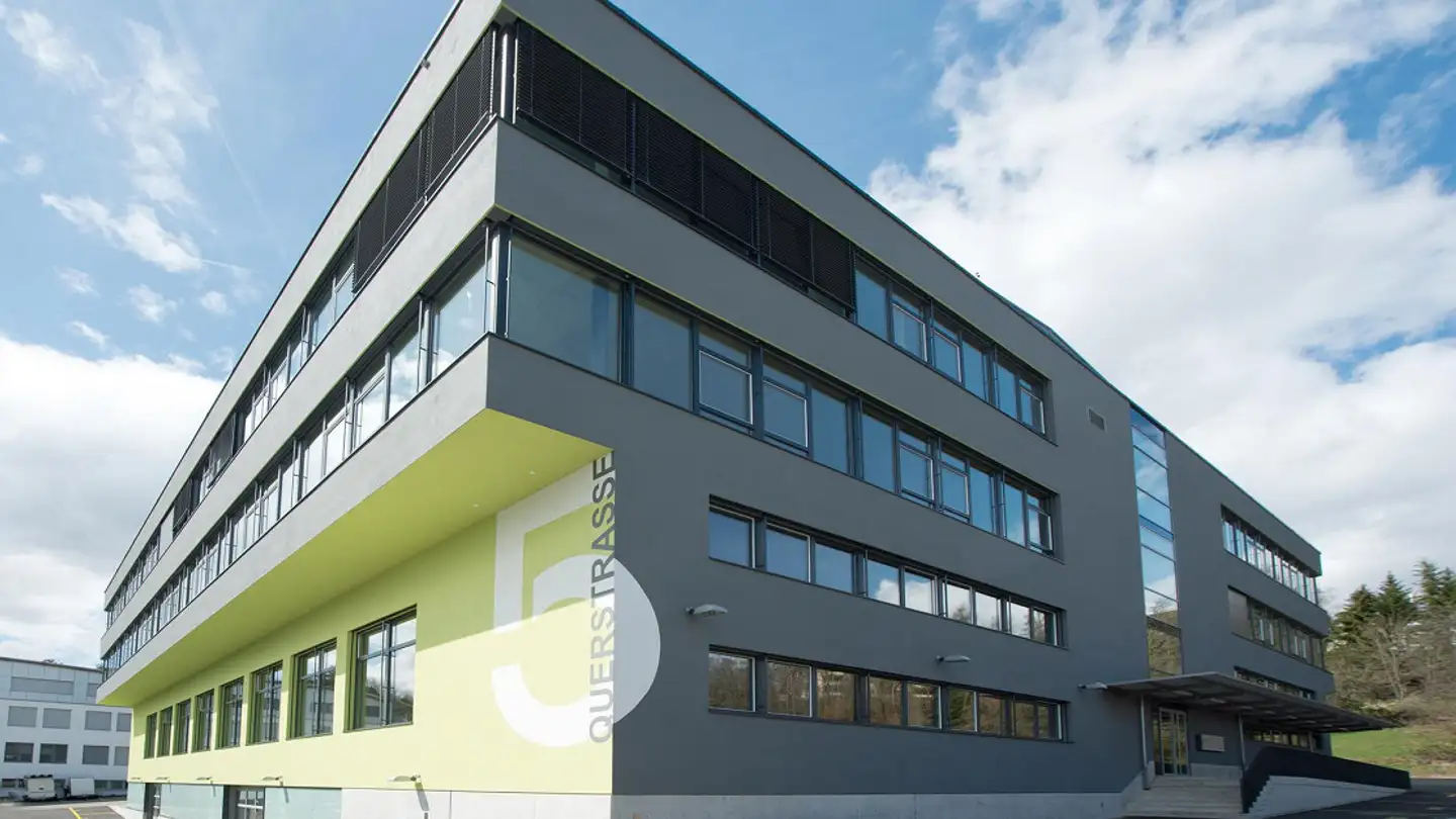 Spazio ufficio in affitto - Querstrasse 5, 8212 Neuhausen am Rheinfall
