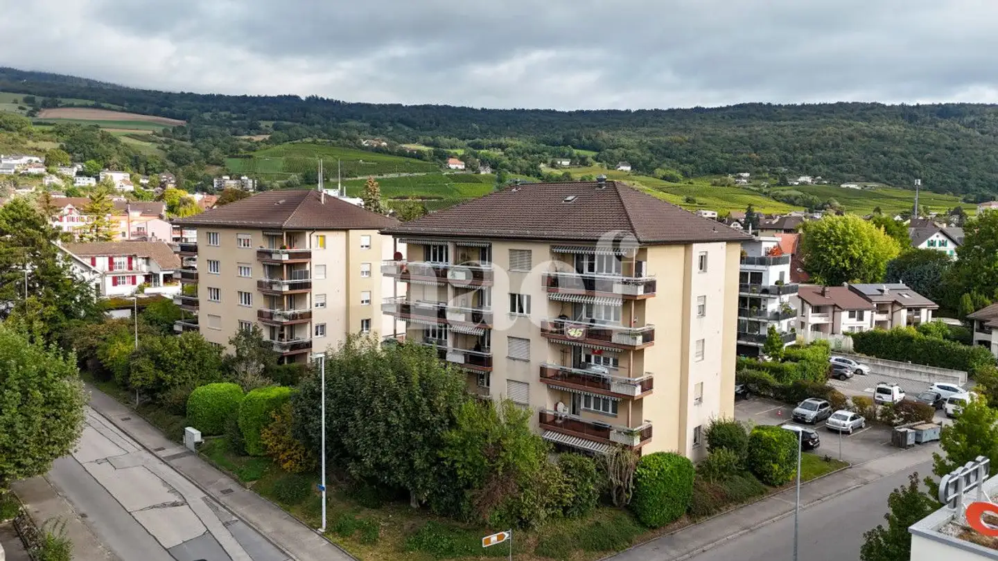 Überdachter Parkplatz mieten - Rue Du Lac 21, 2525 Le Landeron