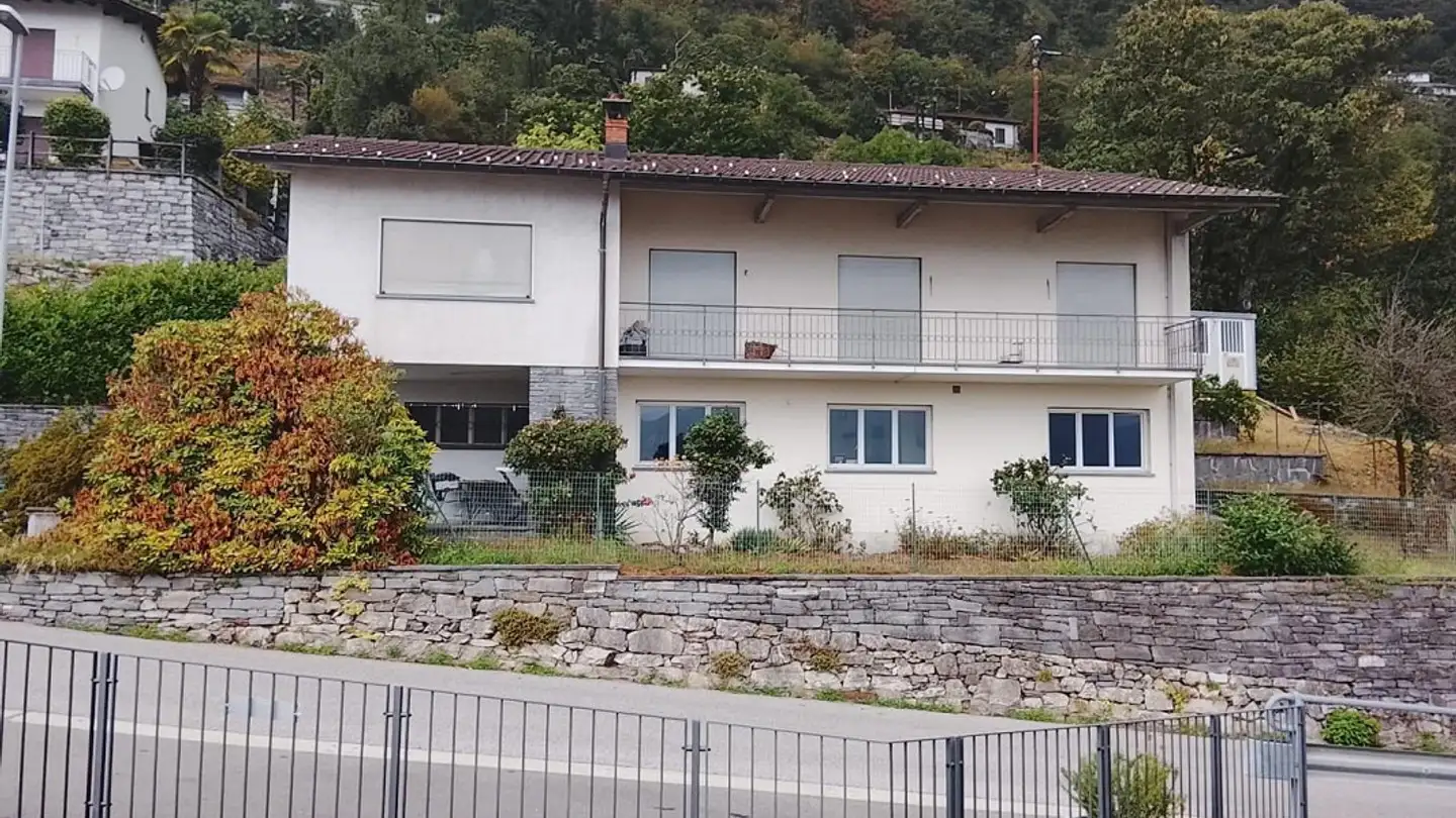 Residential building for sale - 6597 Agarone