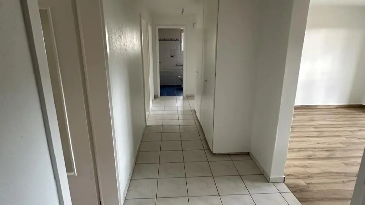 Wohnung mieten - Chemin du Blu 6, 2054 Chézard-St-Martin - Foto 4