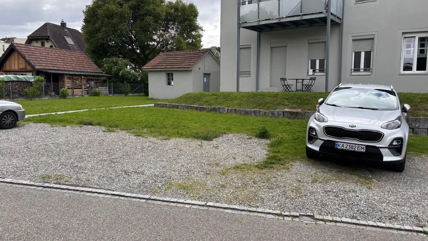 Place de parking extérieure à louer - Sagiweg 2, 5745 Safenwil - Photo 2