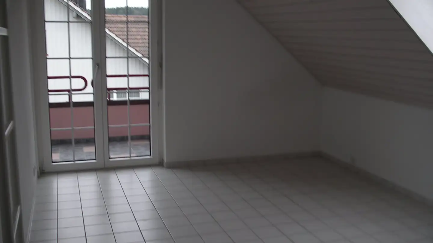 Attic flat for rent - Kehlhofstrasse 46, 8542 Wiesendangen - Photo 3