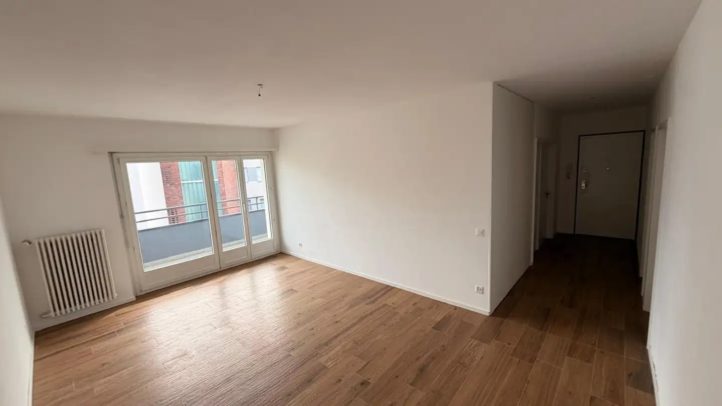 Appartement à louer - Via Vincenzo D'alberti 11, 6600 Muralto