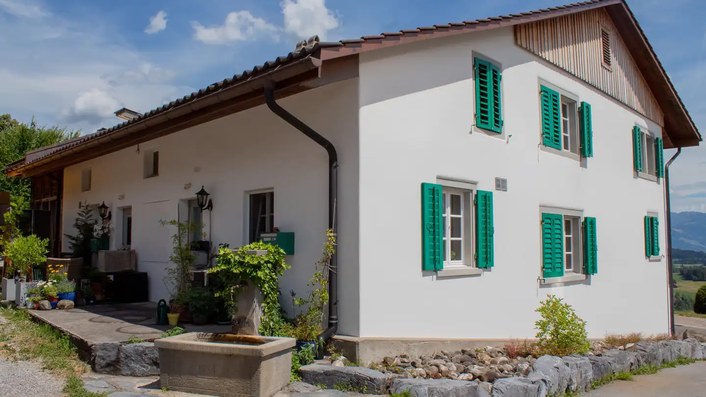 Residential building for sale - 8636 Wald ZH