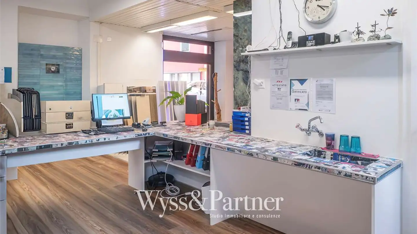 Bürofläche mieten - 6600 Muralto
