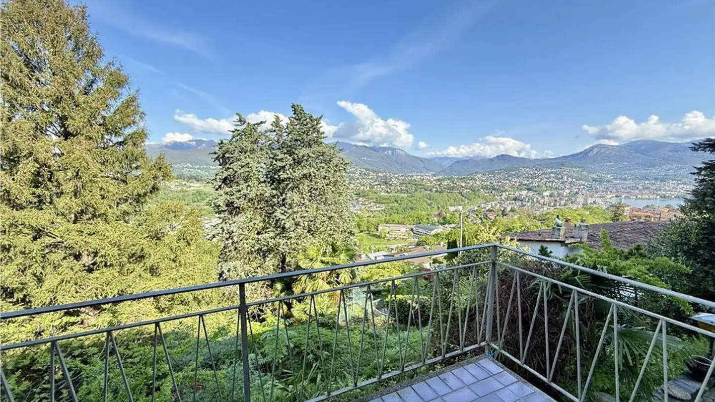 Terrain constructible à vendre - 6912 Pazzallo