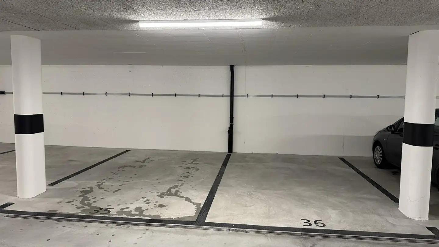 Underground parking space for rent - Grossfeld 17, 6430 Schwyz - Photo 2