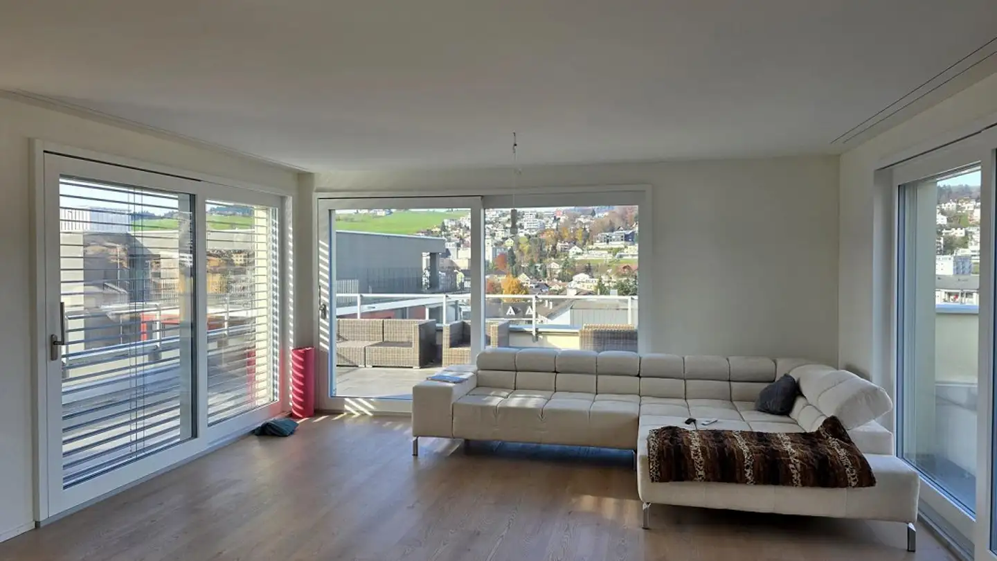 Attique à louer - 6403 Küssnacht am Rigi