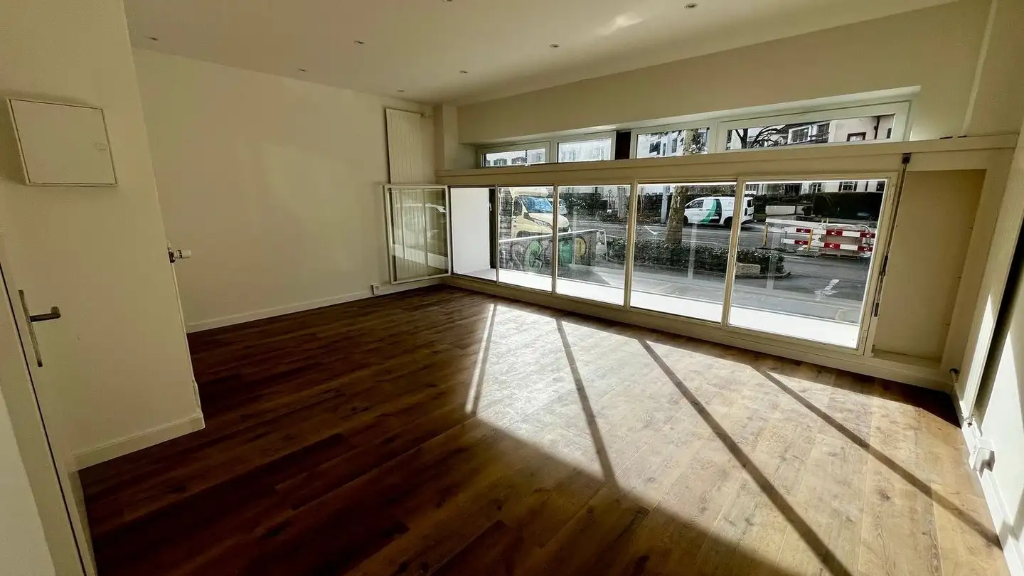 Commercial à louer - Spalenring, 4055 Basel