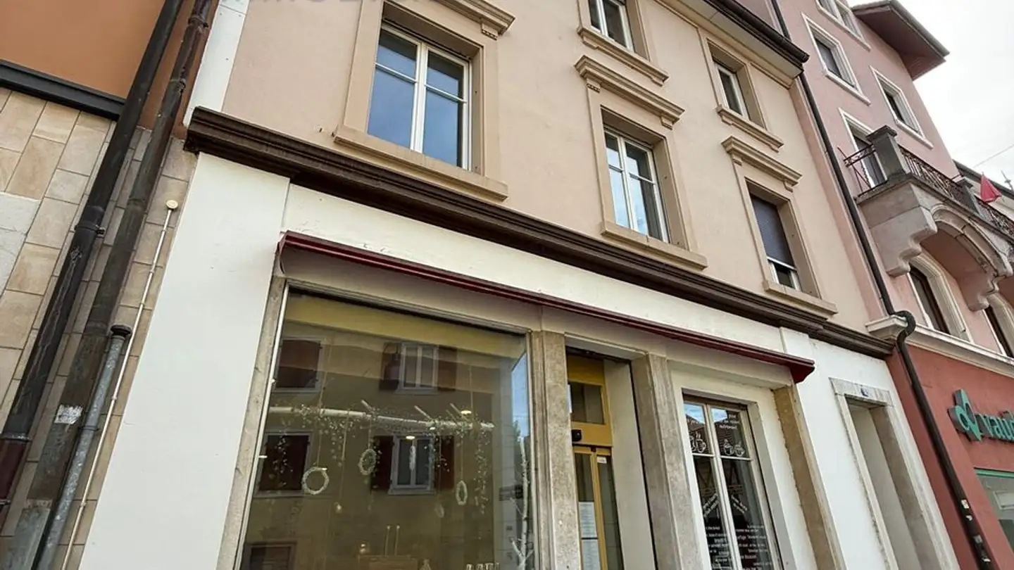 Edificio residenziale in vendita - 2740 Moutier - Photo 2