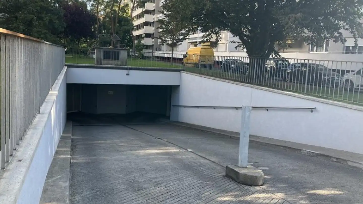 Underground parking space for rent - Chemin Des Crêts-De-Champel 21, 1206 Genève