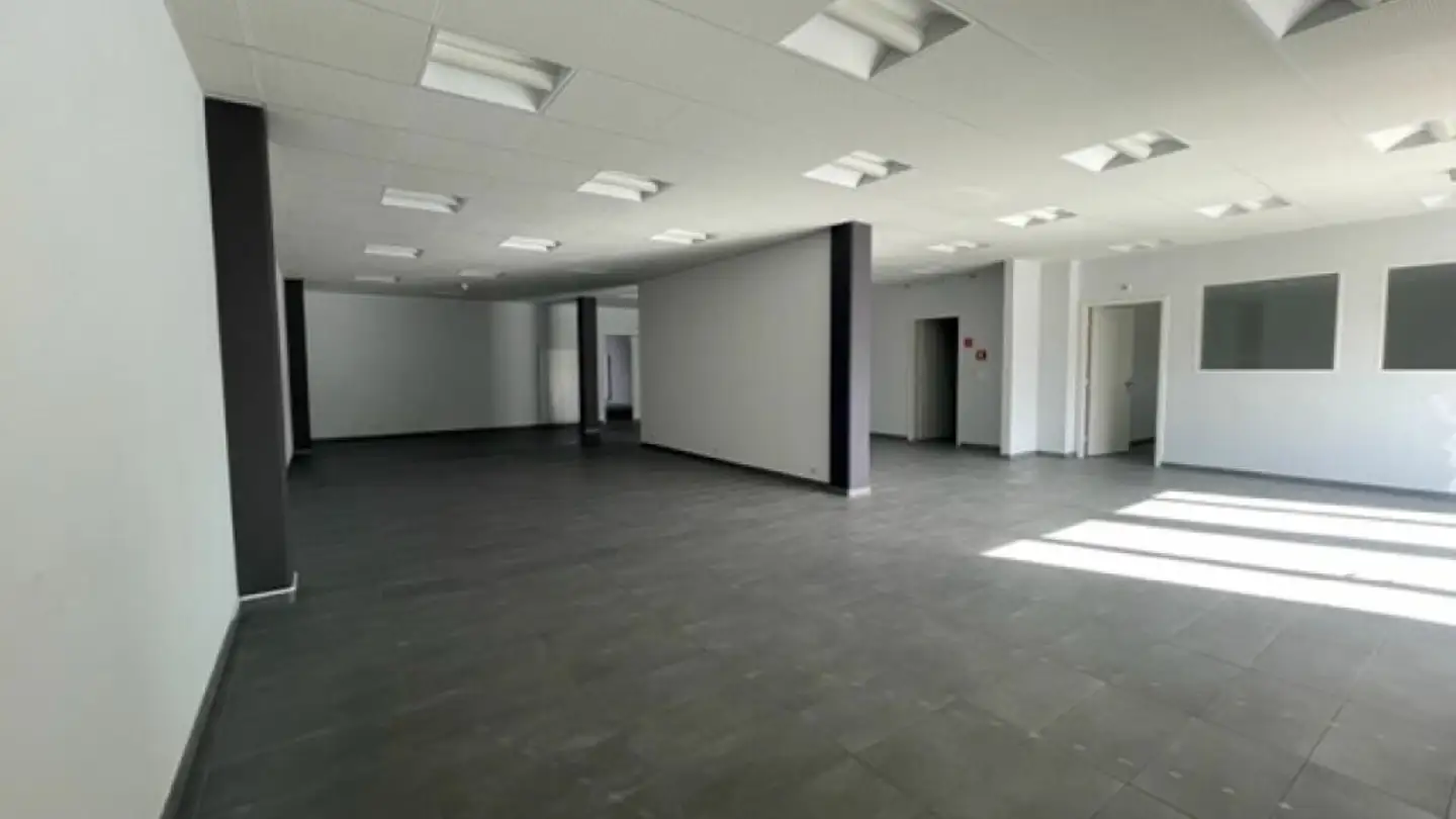 Office space for rent - En Chamard 55B, 1442 Montagny-près-Yverdon - Photo 3