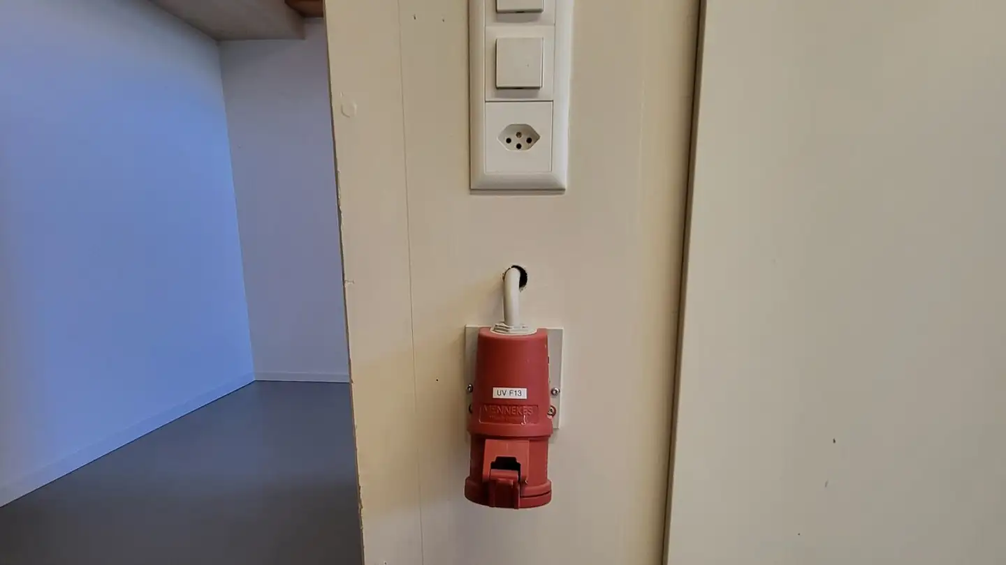 Gewerbe mieten - Blumensteinstrasse, 3665 Wattenwil - Foto 2