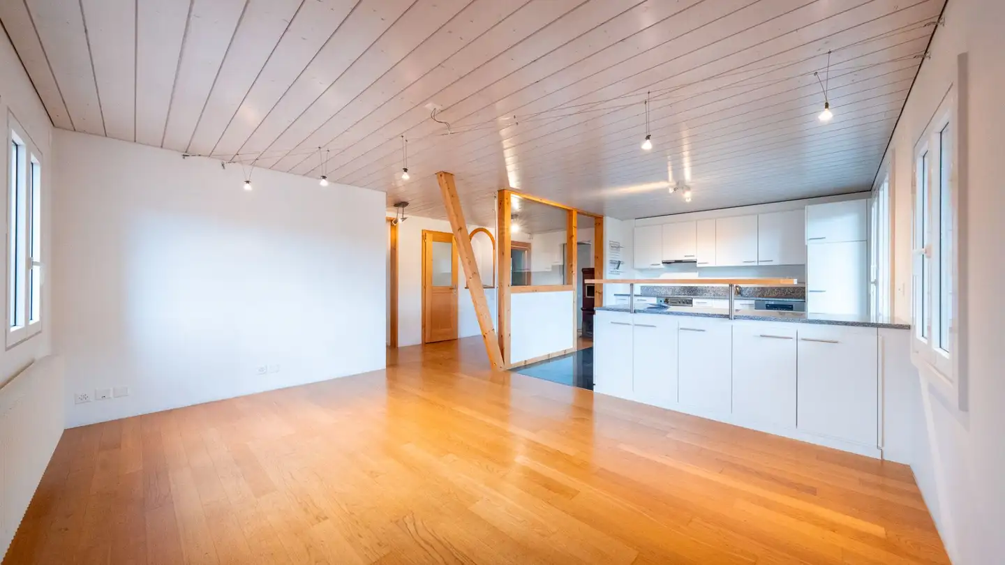 Attic flat for rent - Burgdorfstrasse, 3550 Langnau im Emmental - Photo 3