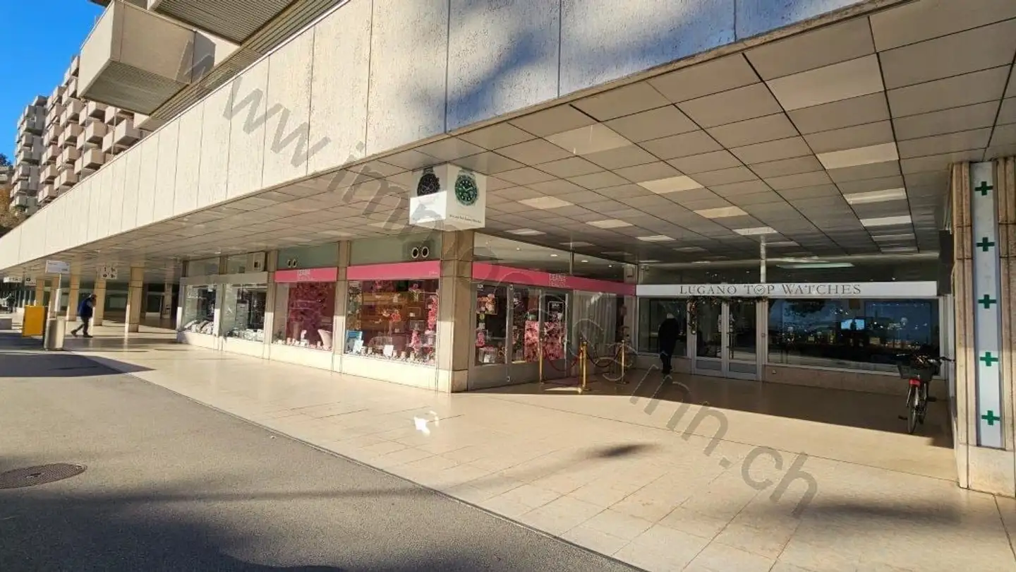 Grande magazzino in vendita - 6900 Lugano - Photo 2