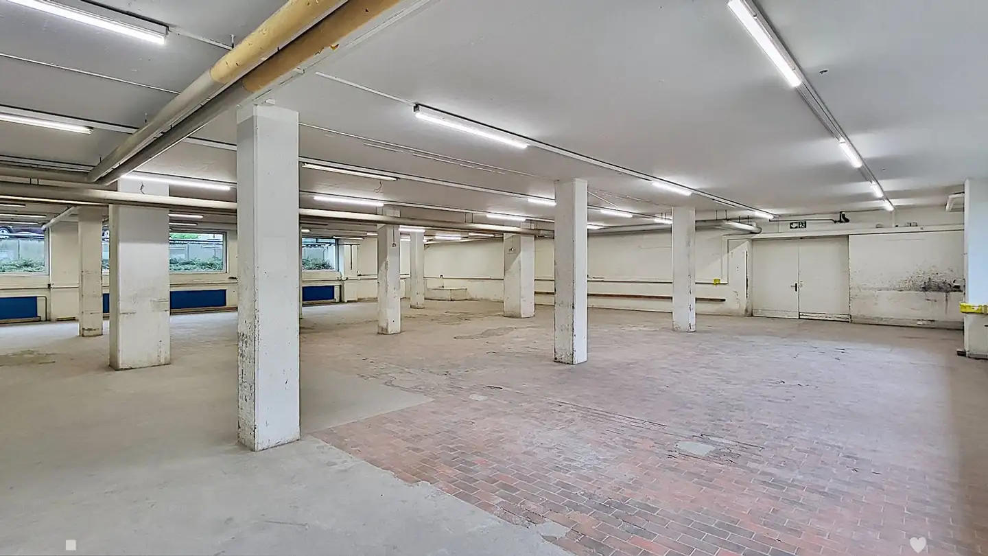 Gewerbe mieten - Chemin Du Coin / Eckweg 8, 2504 Biel/Bienne - Foto 2