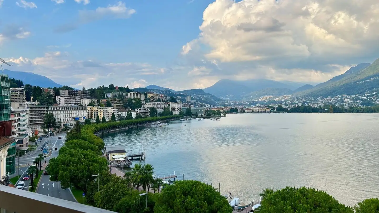 Möblierte Wohnung mieten - Riva Paradiso 4, 6900 Paradiso