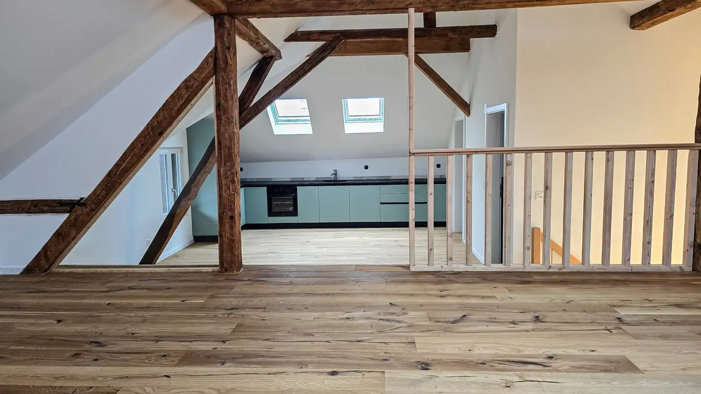 Attique à louer - Dorfstrasse 37, 3264 Diessbach b. Büren