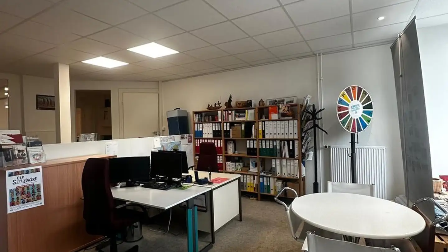 Commercial for rent - Rue de l'Hôpital 24, 2800 Delémont