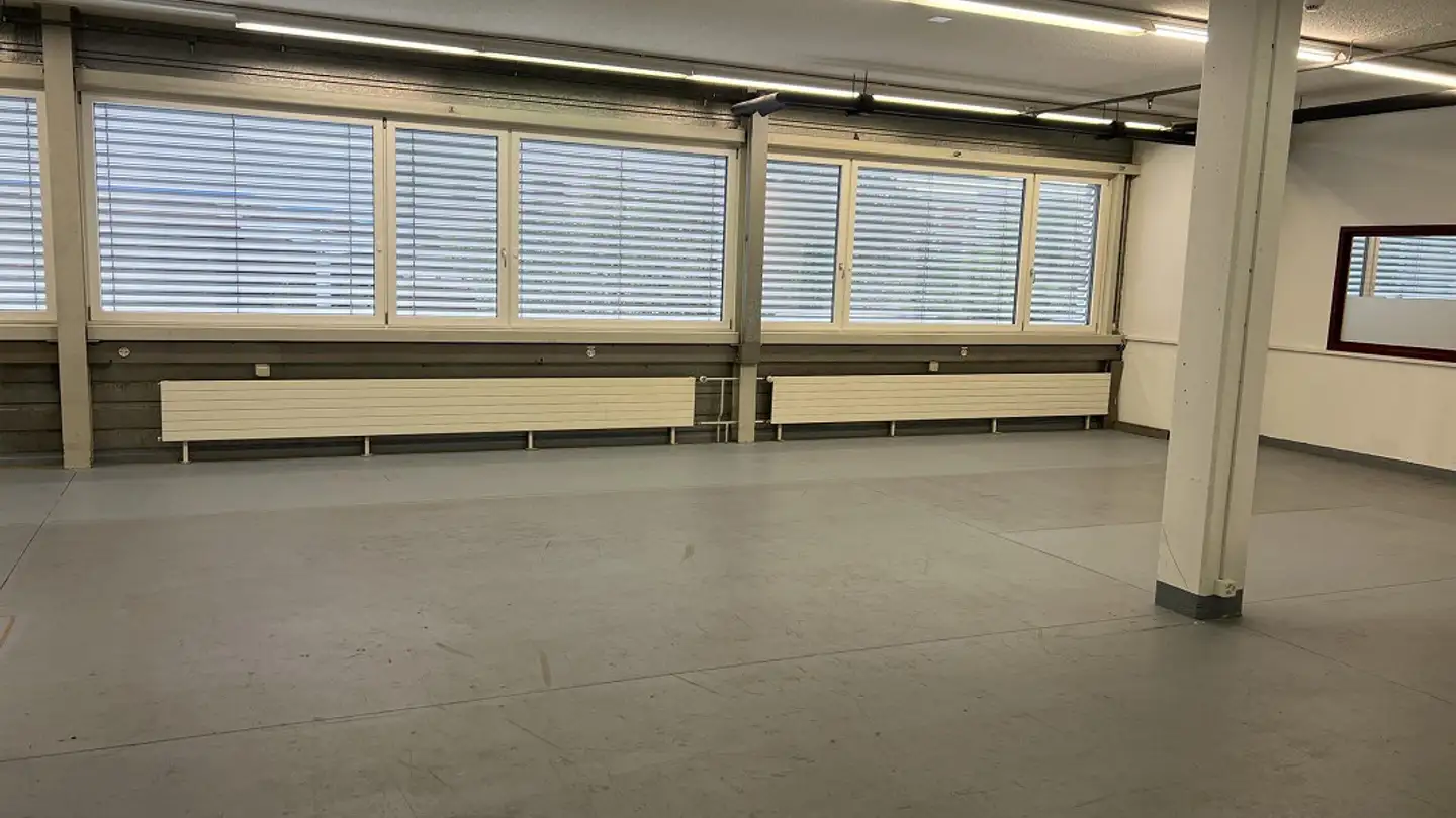 Commerciale in affitto - Römerstrasse 2, 5502 Hunzenschwil - Foto 2