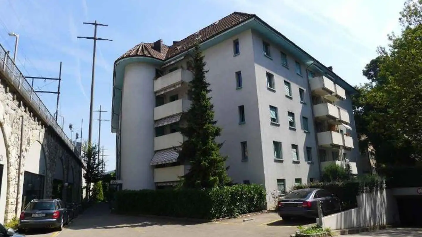 Tiefgaragenstellplatz mieten - 8005 Zürich