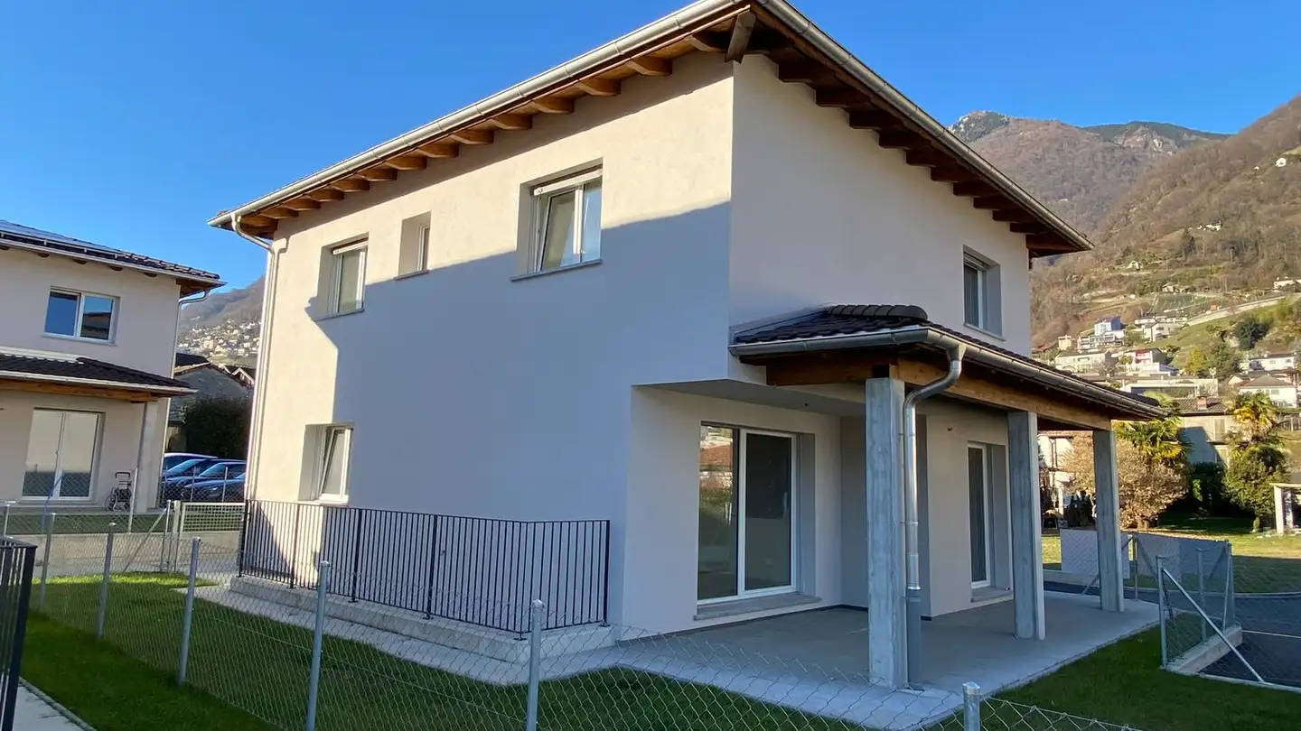 Einfamilienhaus mieten - Via Chiosso, 6516 Cugnasco