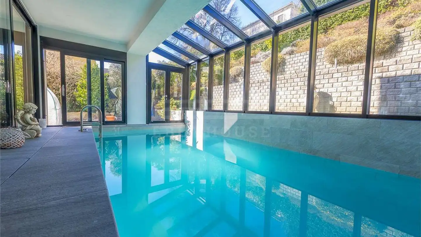 Single house for sale - 6927 Agra - Photo 2