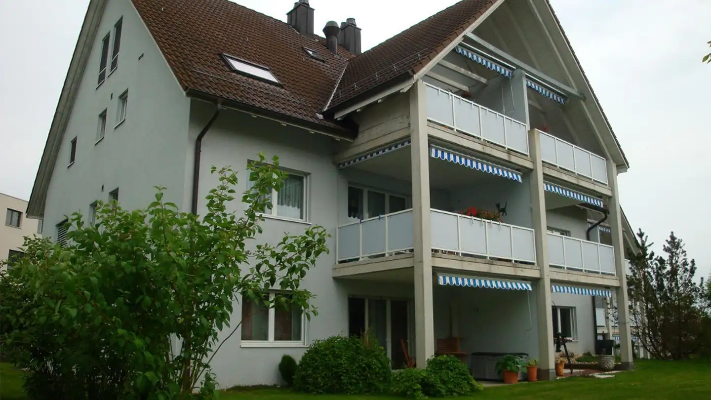 Appartement à louer - Im Grund 17, 8442 Hettlingen