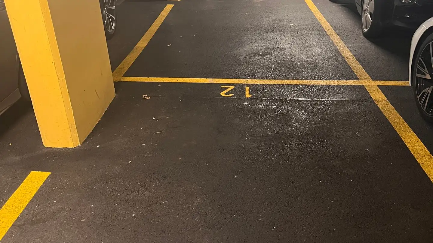 Underground parking space for rent - Seestrasse 202, 8810 Horgen