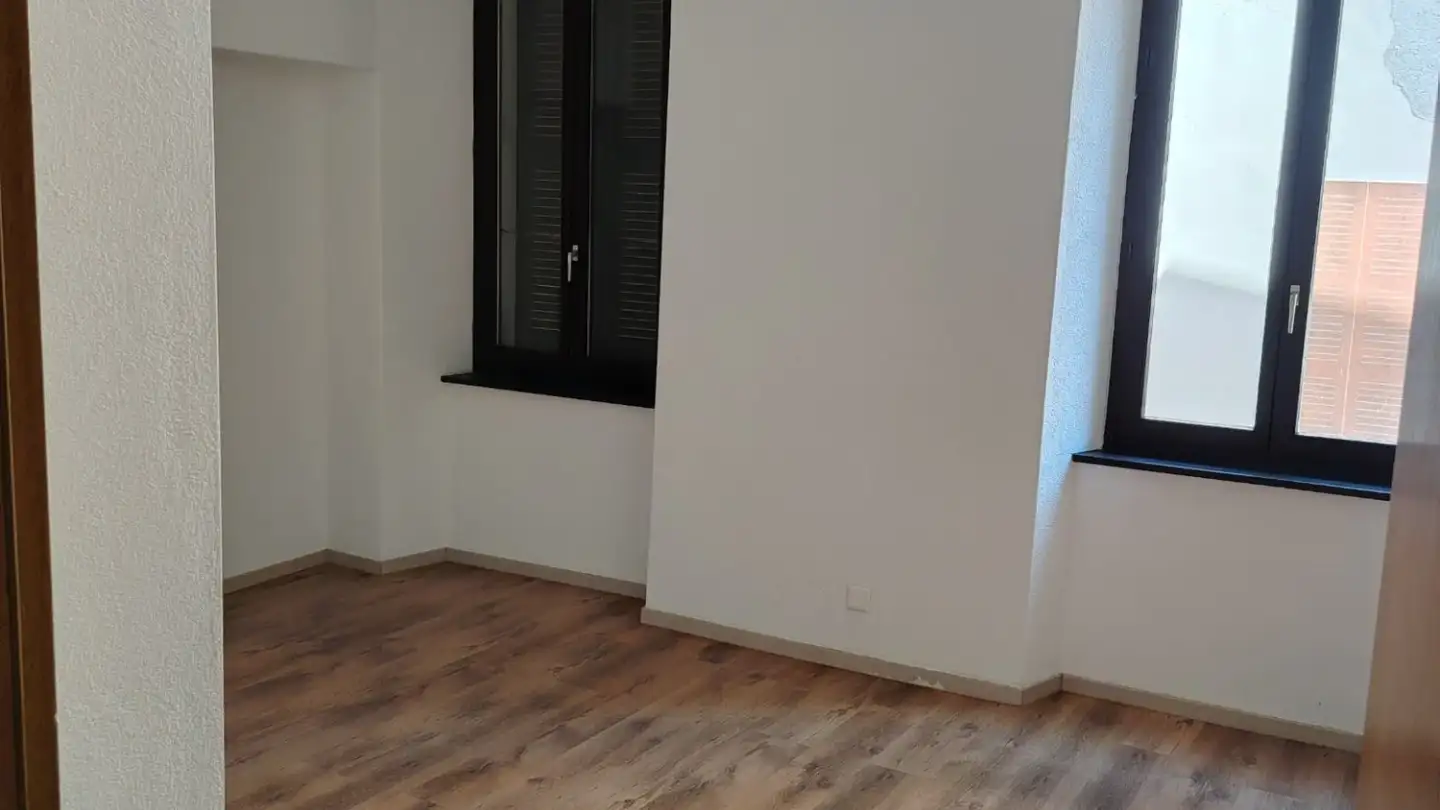 Apartment for rent - Via Lugano, 6988 Ponte Tresa - Photo 2