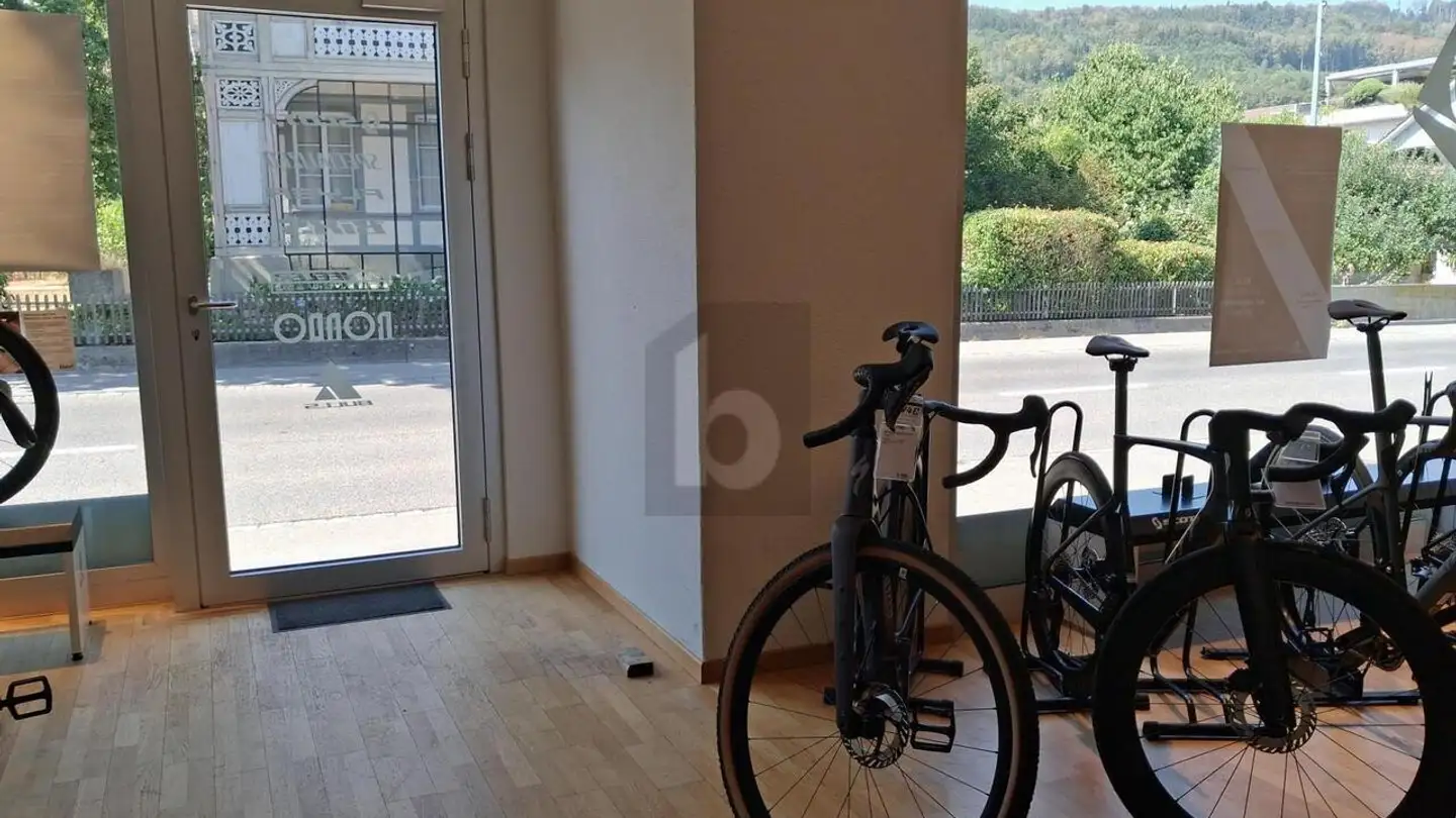 Shop for rent - 3123 Belp - Photo 4