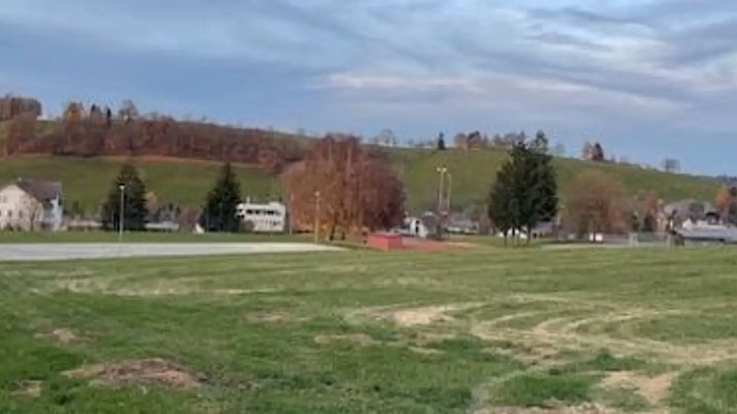 Constructible plot for sale - Oberdorfstrasse, 4950 Huttwil - Photo 4