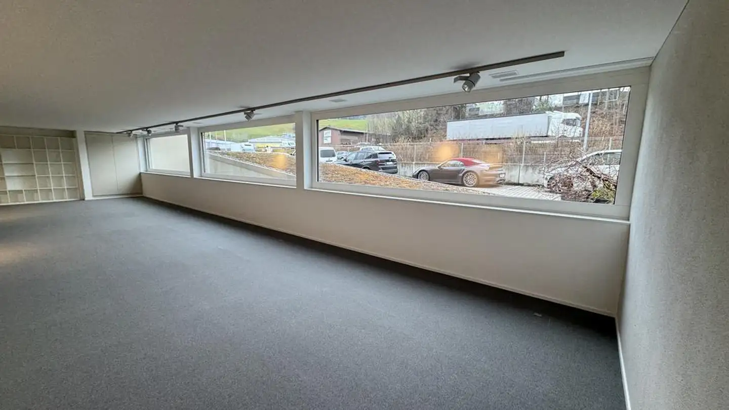 Spazio ufficio in affitto - Zürcherstrasse 84a, 8852 Altendorf - Foto 3