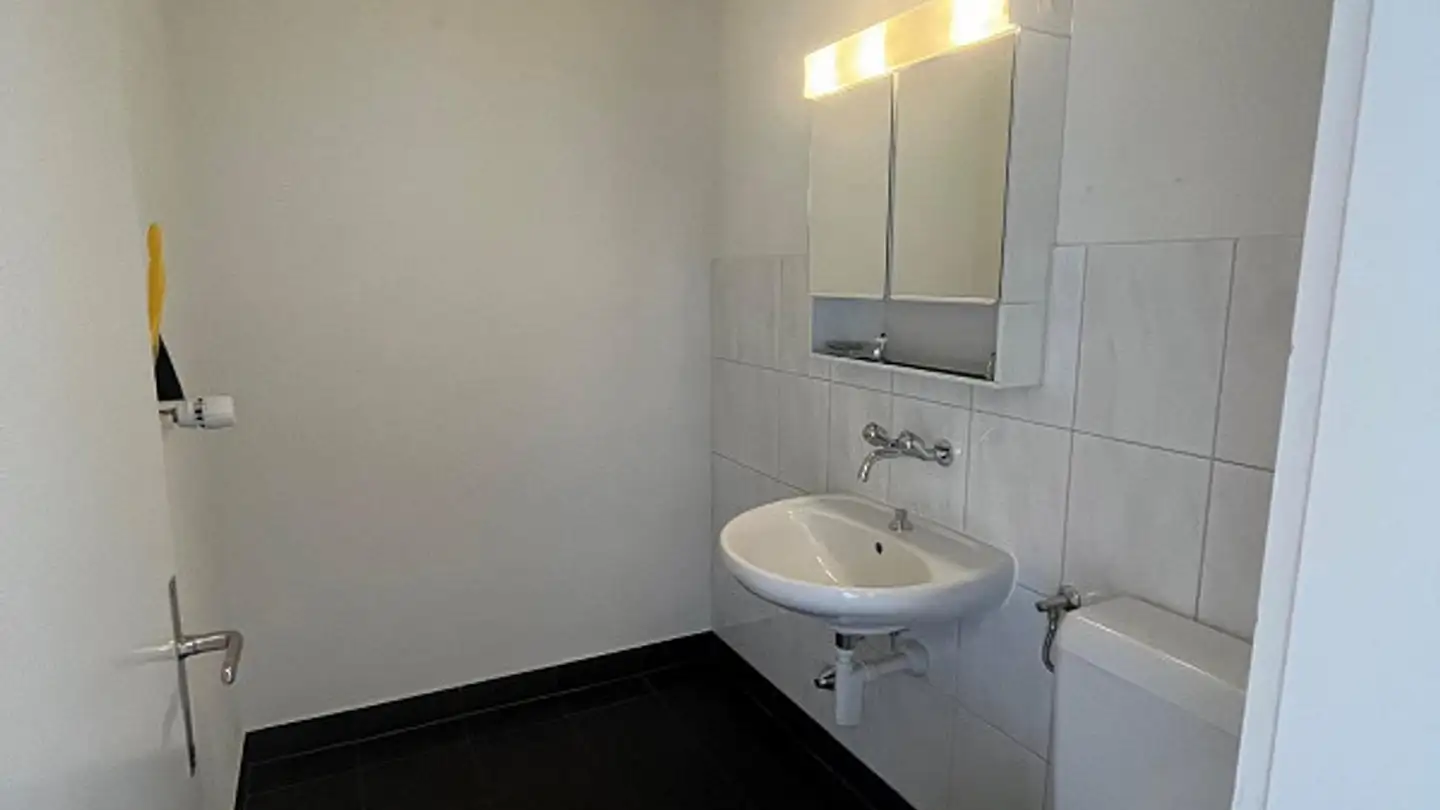 Spazio ufficio in affitto - Hauptstrasse 34, 8750 Glarus - Photo 3