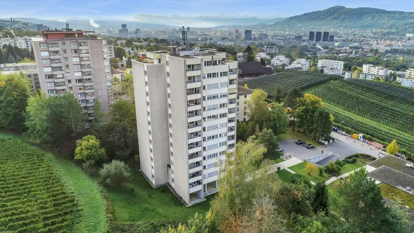 Tiefgaragenstellplatz mieten - Riedhofstrasse 378, 8049 Zürich