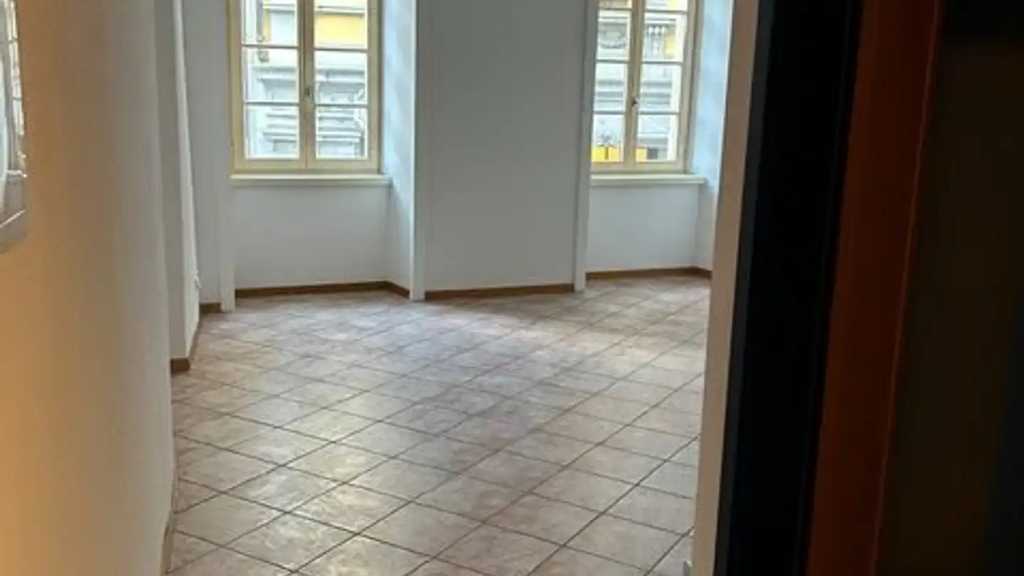 Wohnung mieten - Piazza Collegiata 5, 6500 Bellinzona - Foto 4
