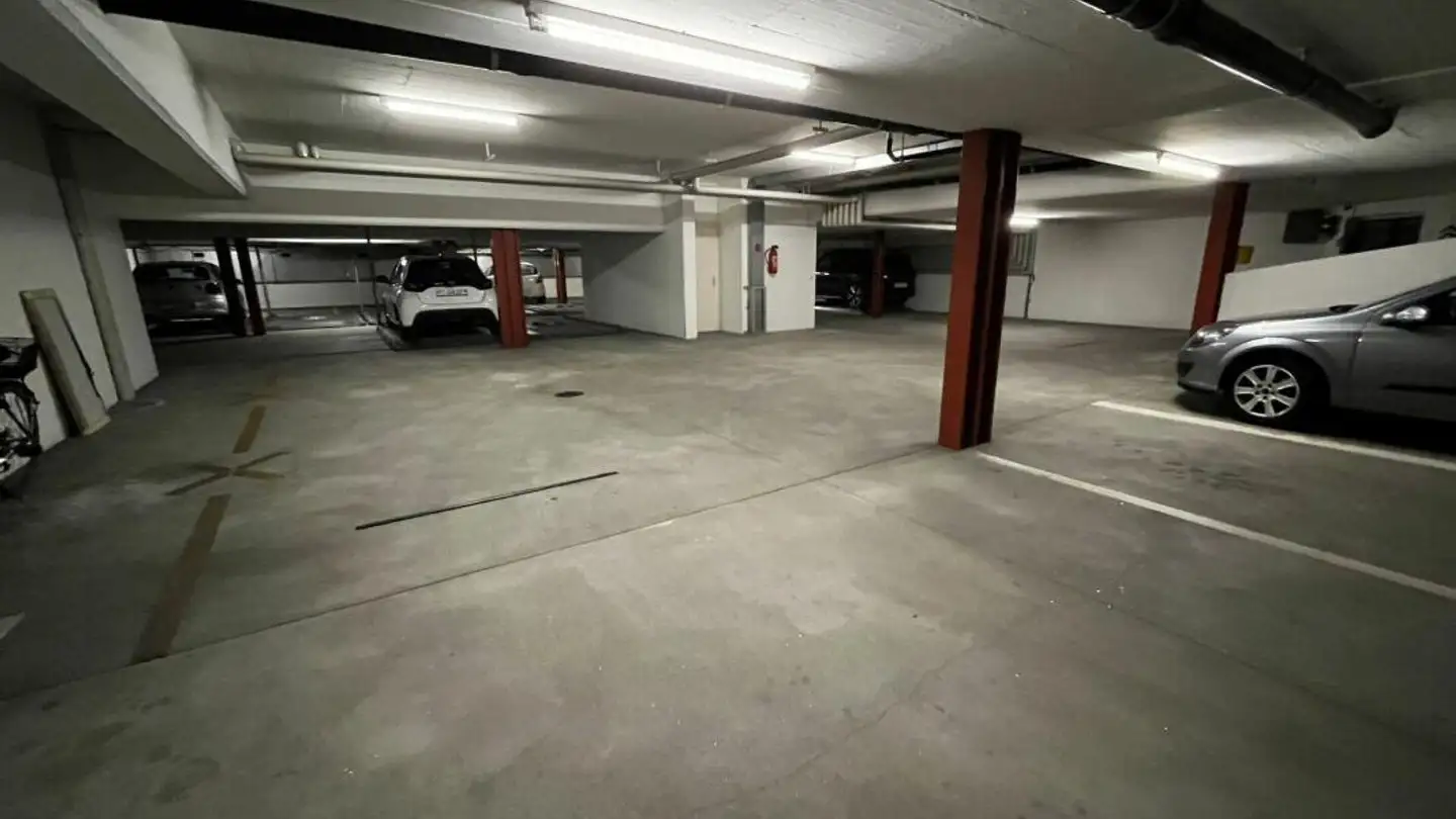 Tiefgaragenstellplatz mieten - Via Delle Cappelle, 6612 Ascona