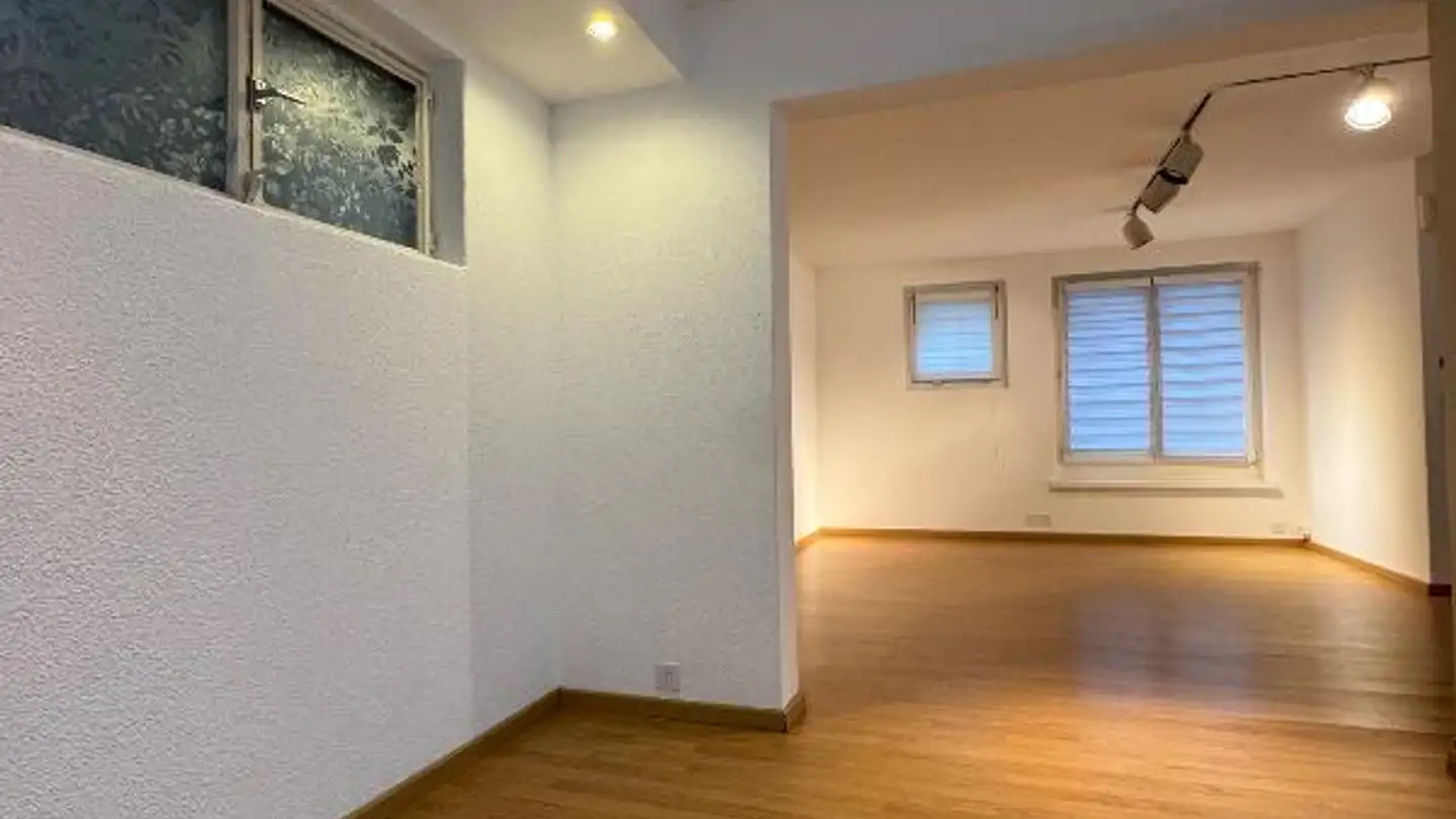 Commerciale in affitto - Etzelstrasse 1, 8635 Dürnten - Photo 4