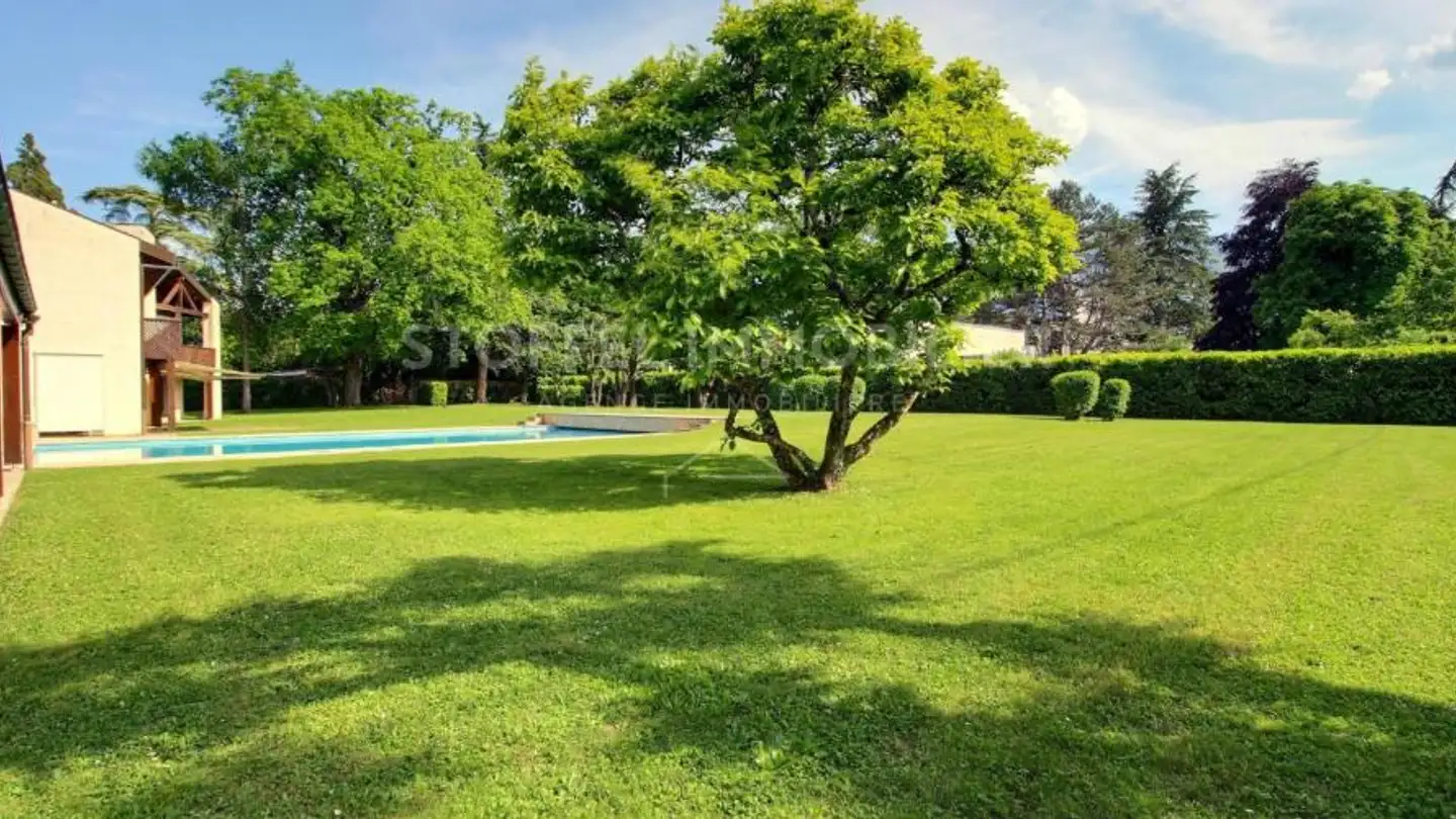 Single house for sale - 1231 Conches