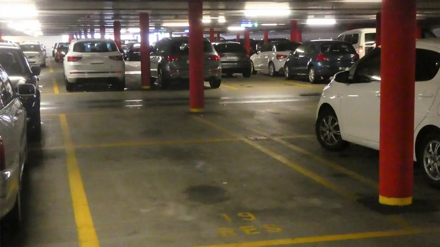 Underground parking space for rent - Schützengasse, 6460 Altdorf UR