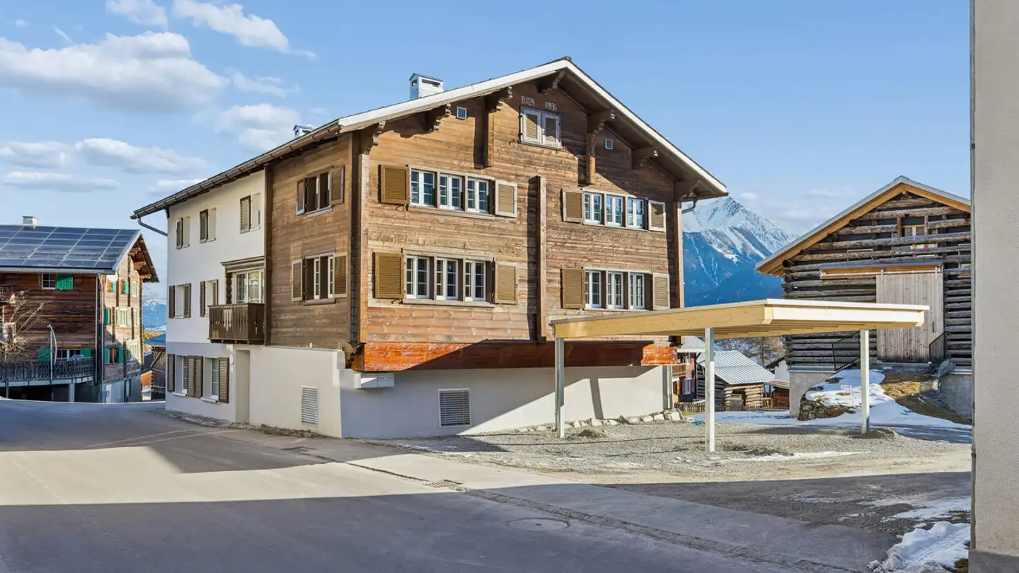 Höhlenhaus kaufen - Via Vitg, 7145 Degen