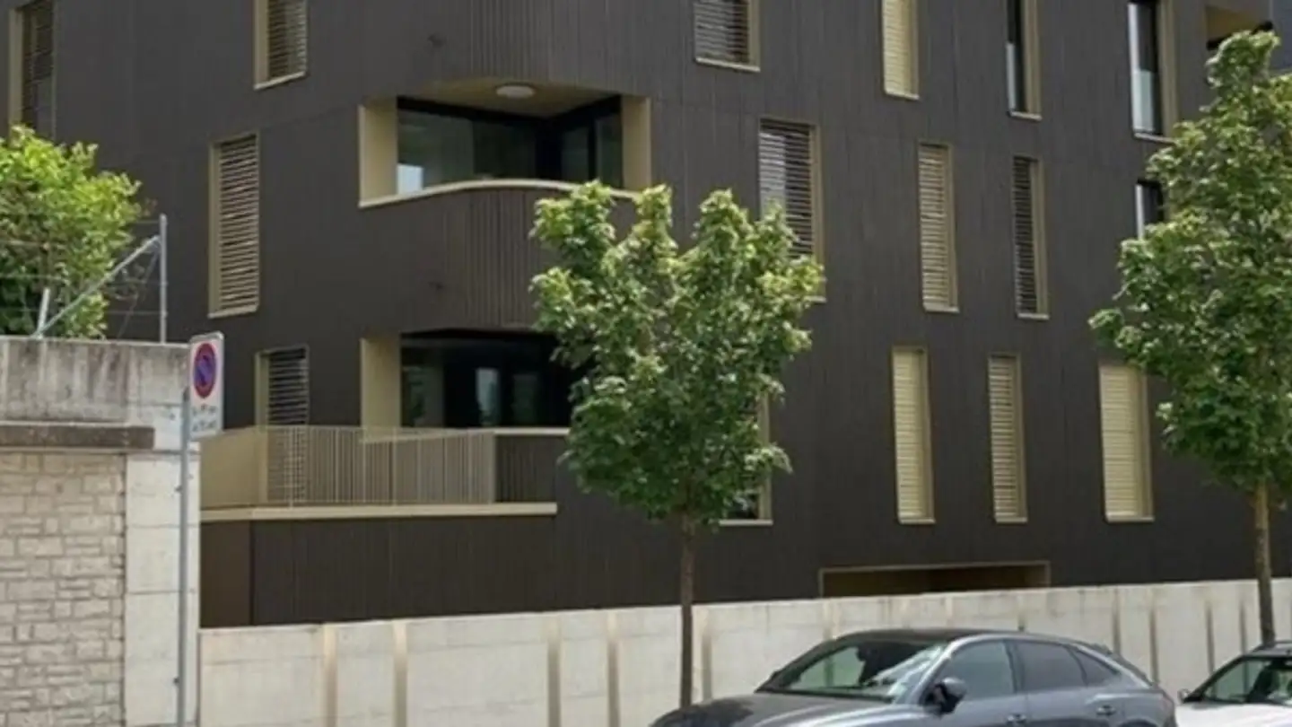 Edificio ad uso misto in affitto - Rue Des Crêtets 85, 2300 La Chaux-de-Fonds