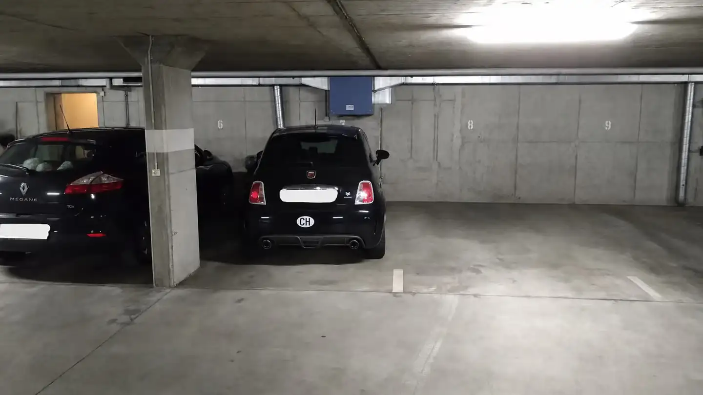 Tiefgaragenstellplatz mieten - Herrgass 6, 8413 Neftenbach