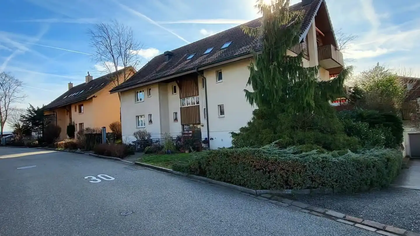 Tiefgaragenstellplatz mieten - Herrgass 6, 8413 Neftenbach - Foto 2