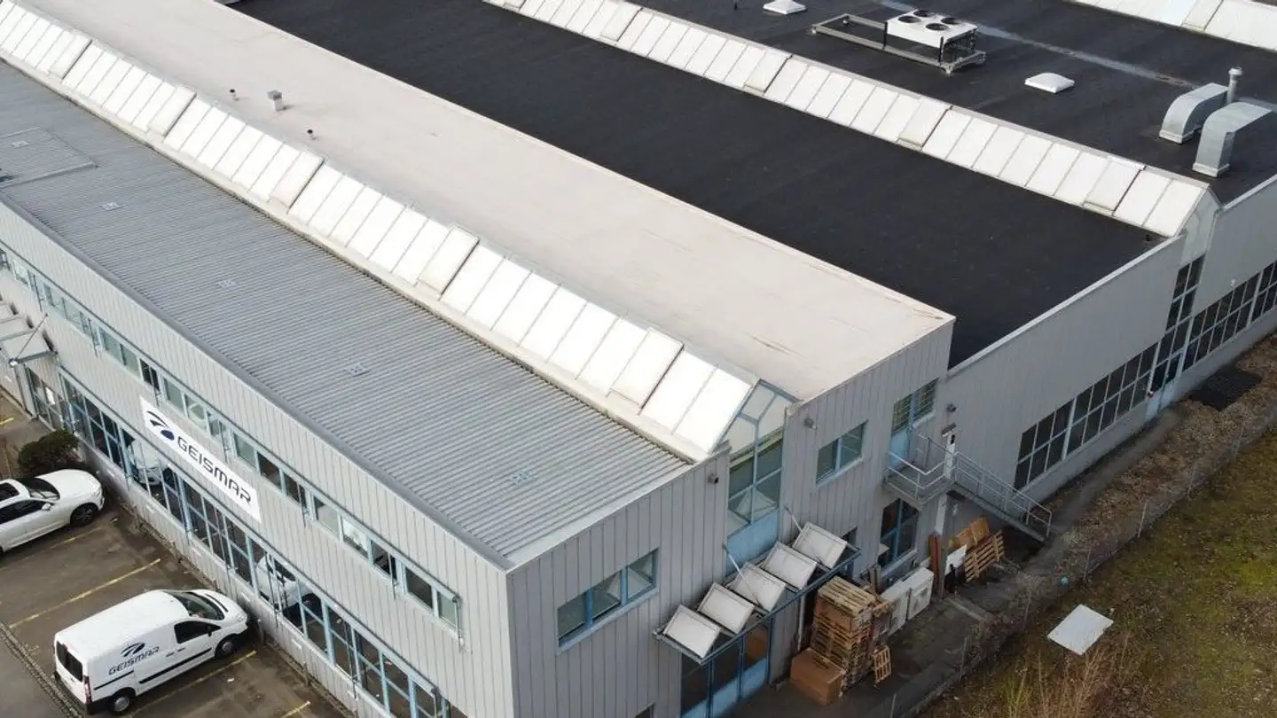 Mixed-use building for sale - Gewerbestrasse 15, 4123 Allschwil